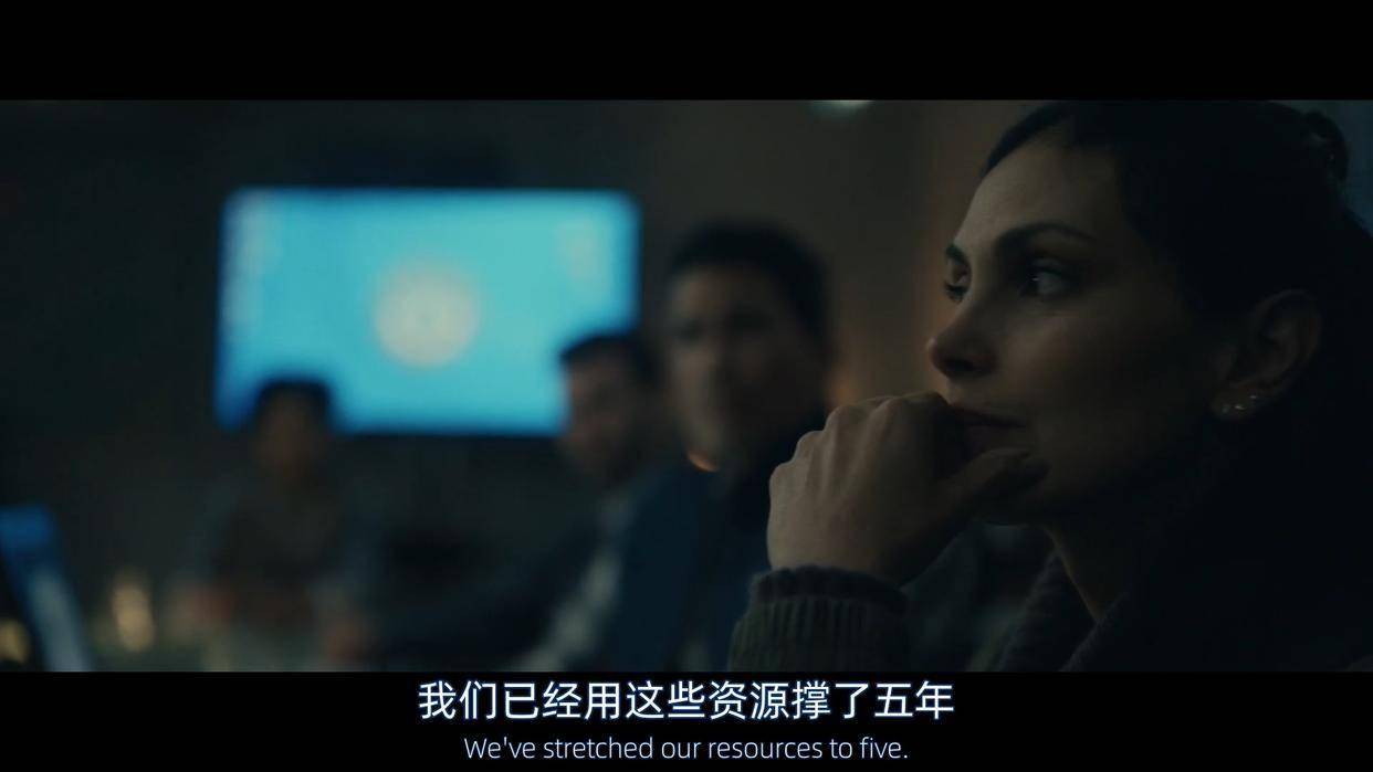 杰拉德·巴特勒《末日逃生2》携家逃亡冰封欧洲全程震撼