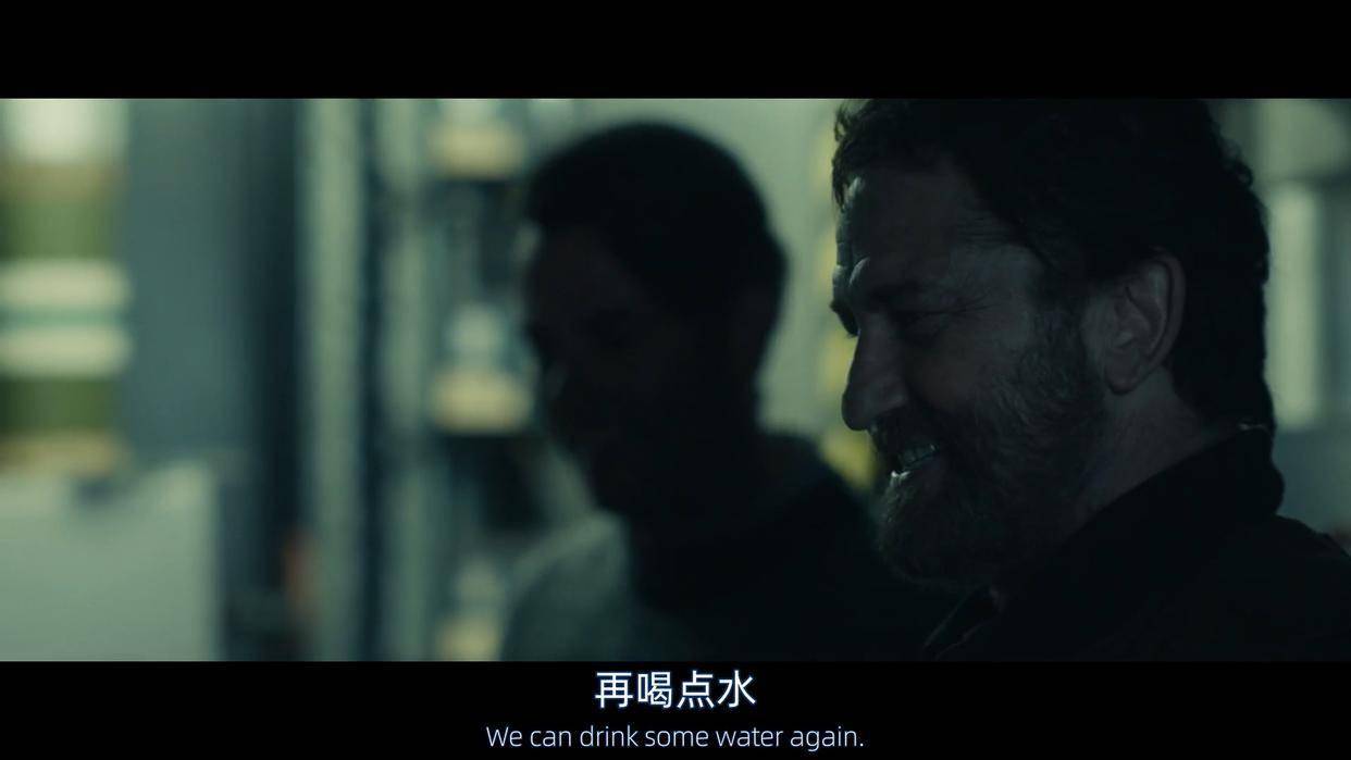 杰拉德·巴特勒《末日逃生2》携家逃亡冰封欧洲全程震撼
